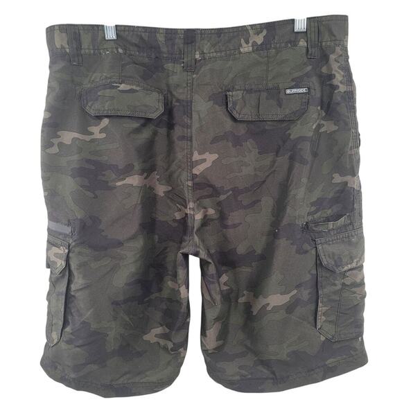Burnside Men's Hybrid Cargo Shorts Size 36 Green Camo - Picture 2 of 3